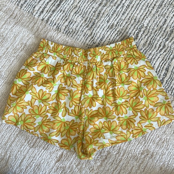 Zara floral shorts - Picture 2 of 3